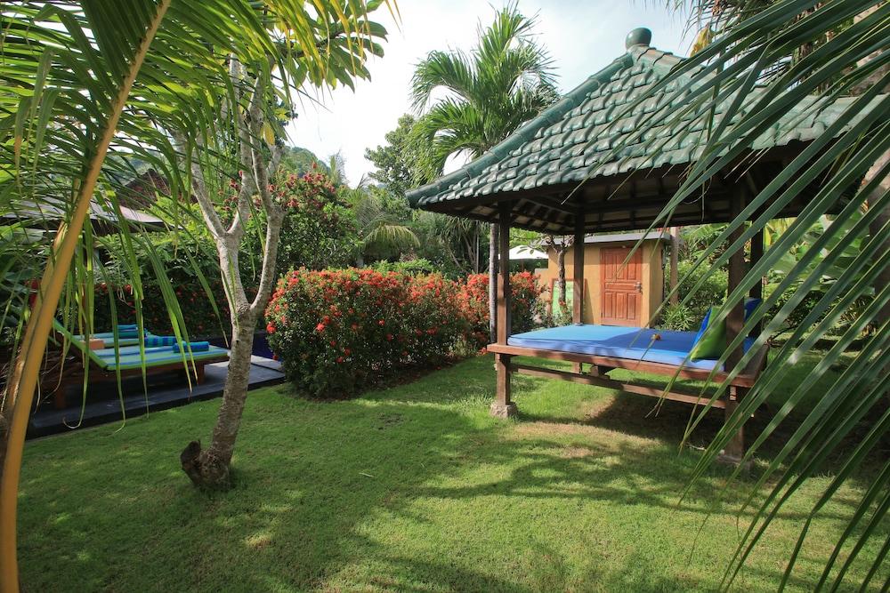 Amed Harmony Bungalows And Villas Exterior photo